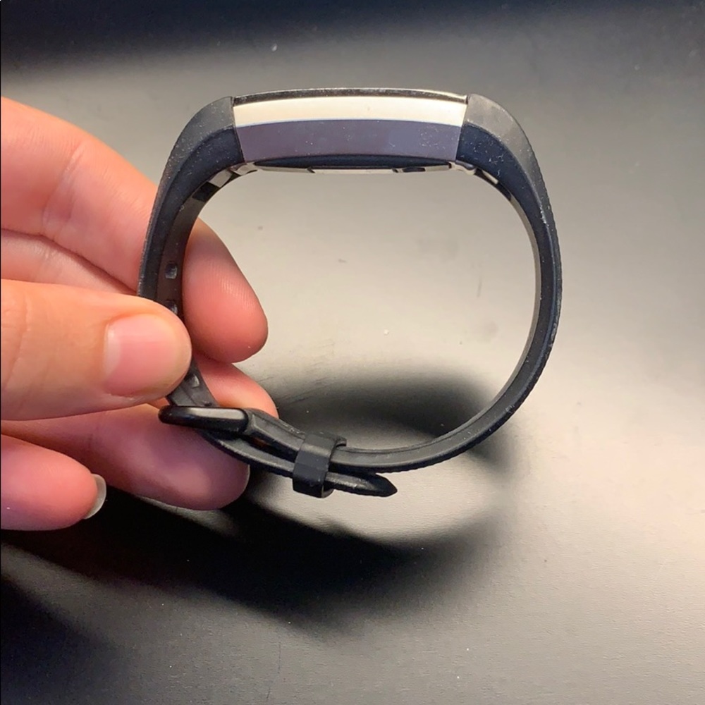 Fitbit Alta Smart - image 2